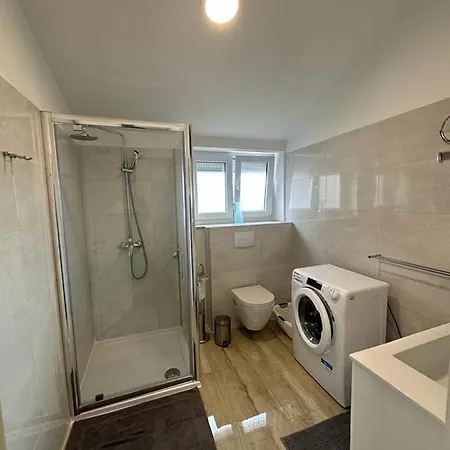 Stinjan Apartment *
