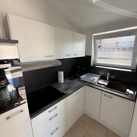 Apartment Stinjan *